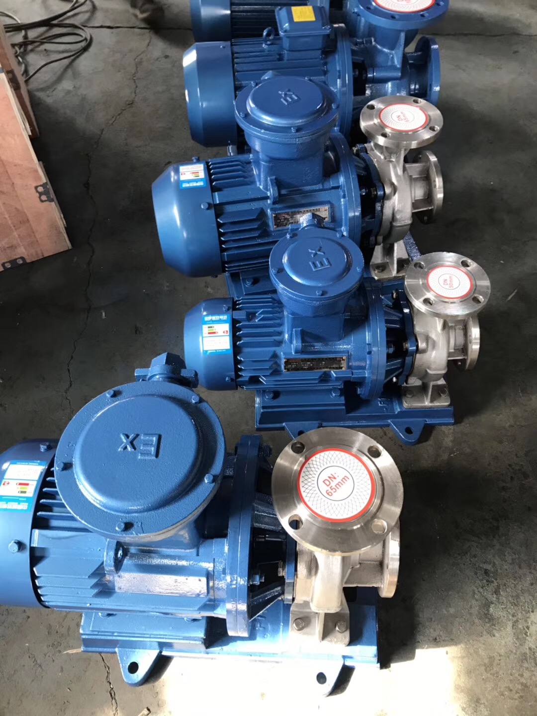 ISWHB臥式防爆不銹鋼管道泵廠J實(shí)物圖片